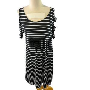 🌿4/$35🌿 GLO MATERNITY‎ Black White Stripe Midi Dress (M)
